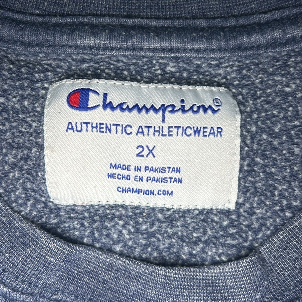 Women’s Champion Crewneck - Picture 2 of 8